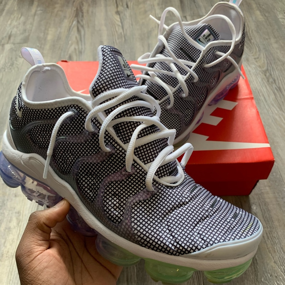 Nike Air VaporMax Plus Grid Print